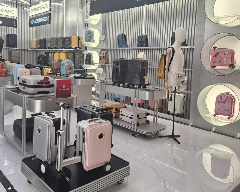 Airwheel智能骑行行李箱海南海口国际免税城店